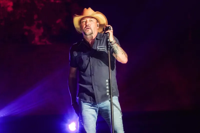 Jason Aldean Reflects on a Difficult Time in His Career When He Struggled Financially